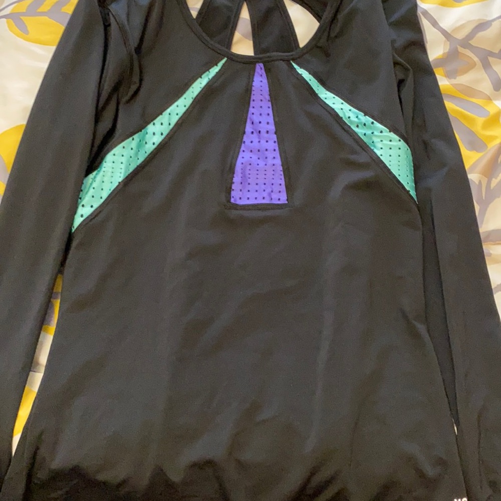 Victoria’s Secret workout too long sleeve